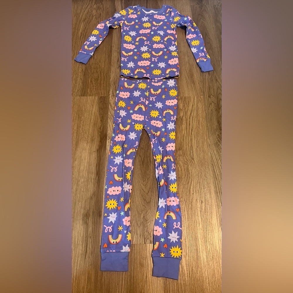Girls Old Navy Colorful Long Sleeved Pajama Set With Sky Patterns Size 6T